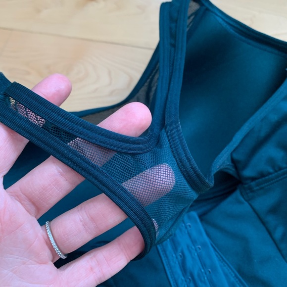 NWOT La Senza Sports Bra - Picture 2 of 5